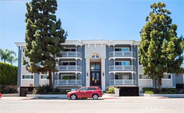 2411 Prospect Avenue, Hermosa Beach, California 90254, 2 Bedrooms Bedrooms, ,1 BathroomBathrooms,Residential,Sold,Prospect,SB20086016