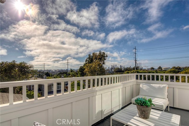 3604 Walnut Avenue, Manhattan Beach, California 90266, 5 Bedrooms Bedrooms, ,2 BathroomsBathrooms,Residential,Sold,Walnut,SB19038586