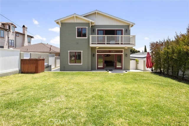 733 Juanita Avenue, Redondo Beach, California 90277, 5 Bedrooms Bedrooms, ,5 BathroomsBathrooms,Residential,Sold,Juanita,SB20142133