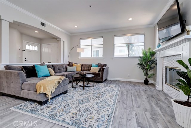 1919 Speyer Lane, Redondo Beach, California 90278, 4 Bedrooms Bedrooms, ,2 BathroomsBathrooms,Residential,Sold,Speyer,SB20135266