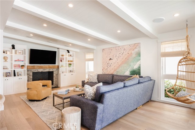 2618 Laurel Avenue, Manhattan Beach, California 90266, 5 Bedrooms Bedrooms, ,3 BathroomsBathrooms,Residential,Sold,Laurel,SB20148528