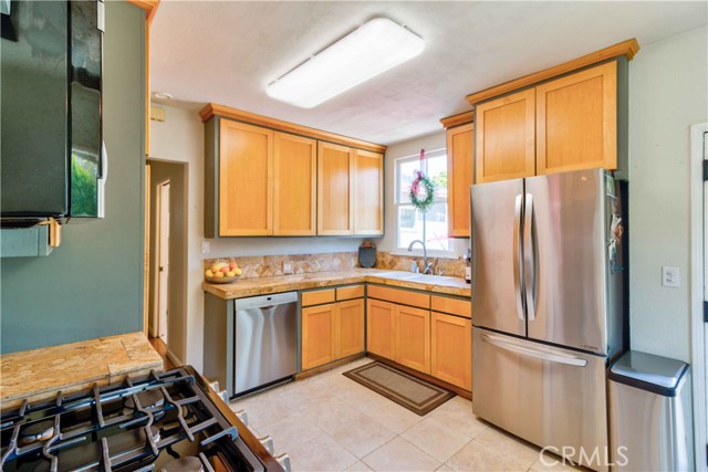 2409 Burritt Avenue, Redondo Beach, California 90278, 3 Bedrooms Bedrooms, ,1 BathroomBathrooms,Residential,Sold,Burritt,SB19085183