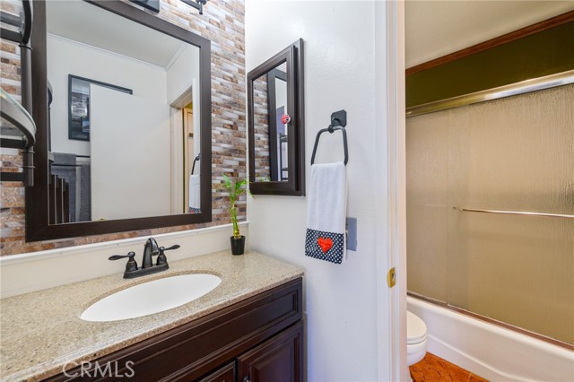 511 Meyer Lane, Redondo Beach, California 90278, 2 Bedrooms Bedrooms, ,1 BathroomBathrooms,Residential,Sold,Meyer,SB21085805