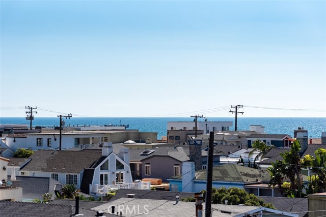 1744 Hermosa Avenue, Hermosa Beach, California 90254, 4 Bedrooms Bedrooms, ,2 BathroomsBathrooms,Residential,Sold,Hermosa,SB21053900