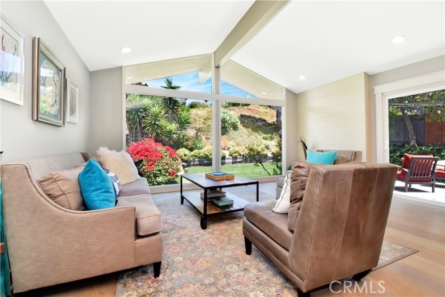 View fron Living Room to Back Yard