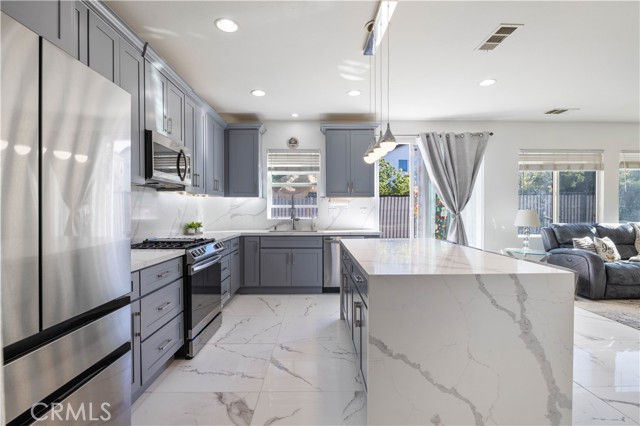 feature listing property photo