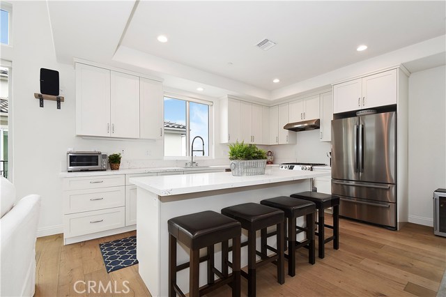 2606 Voorhees Avenue, Redondo Beach, California 90278, 3 Bedrooms Bedrooms, ,2 BathroomsBathrooms,Residential,Sold,Voorhees,SB19114138
