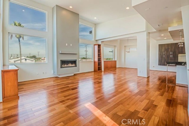 1014 Garnet Street, Redondo Beach, California 90277, 4 Bedrooms Bedrooms, ,3 BathroomsBathrooms,Residential,Sold,Garnet,OC17261734