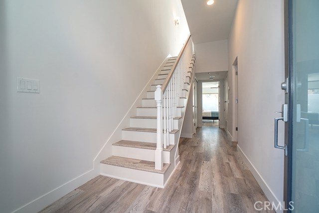 723 3rd Street, Hermosa Beach, California 90254, 2 Bedrooms Bedrooms, ,3 BathroomsBathrooms,Residential,Sold,3rd,SB19147178