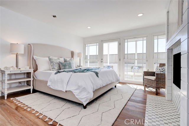 1617 Raymond Avenue, Hermosa Beach, California 90254, 3 Bedrooms Bedrooms, ,2 BathroomsBathrooms,Residential,Sold,Raymond,SB20048539