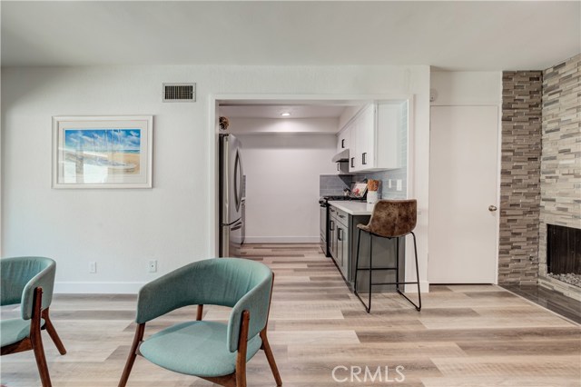 1320 12th Street, Manhattan Beach, California 90266, 2 Bedrooms Bedrooms, ,2 BathroomsBathrooms,Residential,Sold,12th,SB20186384