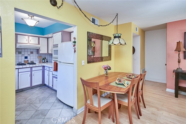 1334 12th Street, Manhattan Beach, California 90266, 2 Bedrooms Bedrooms, ,2 BathroomsBathrooms,Residential,Sold,12th,SB21023330