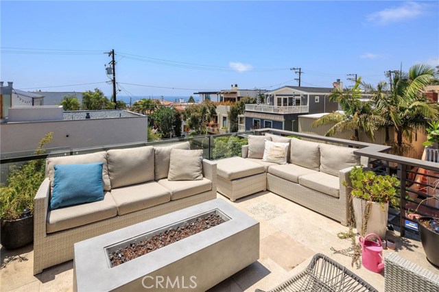 428 32nd Street, Manhattan Beach, California 90266, 4 Bedrooms Bedrooms, ,3 BathroomsBathrooms,Residential,Sold,32nd,SB20046749