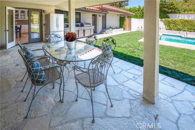 2820 Via Neve, Palos Verdes Estates, California 90274, 3 Bedrooms Bedrooms, ,1 BathroomBathrooms,Residential,Sold,Via Neve,SB21090867