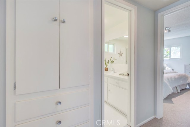 736 13th, Manhattan Beach, California 90266, 4 Bedrooms Bedrooms, ,3 BathroomsBathrooms,Residential,Sold,13th,SB19074833