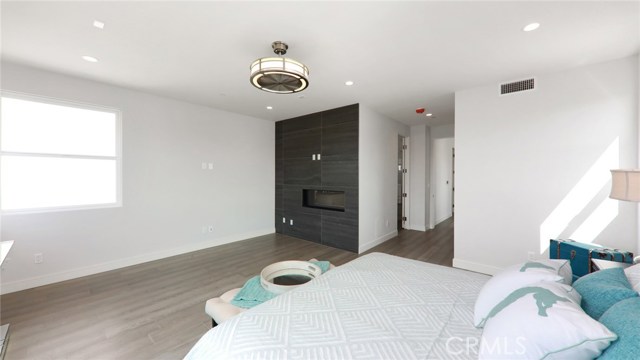 1702 Carlson Lane, Redondo Beach, California 90278, 3 Bedrooms Bedrooms, ,3 BathroomsBathrooms,Residential,Sold,Carlson,PV20186639