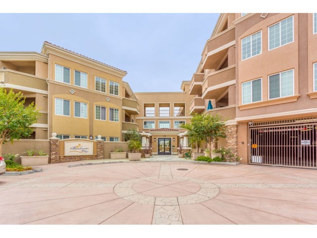 2750 Artesia Boulevard, Redondo Beach, California 90278, 1 Bedroom Bedrooms, ,1 BathroomBathrooms,Residential,Sold,Artesia,SB20060310