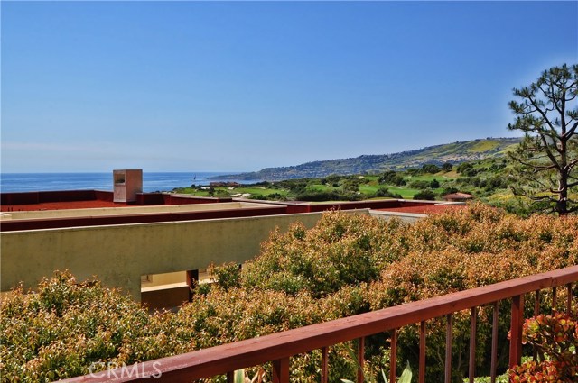 3200 La Rotonda Drive, Rancho Palos Verdes, California 90275, 2 Bedrooms Bedrooms, ,1 BathroomBathrooms,Residential,Sold,La Rotonda,PV17078418