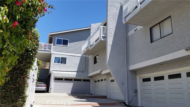 606 Guadalupe Avenue, Redondo Beach, California 90277, 2 Bedrooms Bedrooms, ,1 BathroomBathrooms,Residential,Sold,Guadalupe,SB17080418
