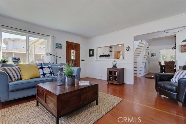 1930 Robinson Street, Redondo Beach, California 90278, 3 Bedrooms Bedrooms, ,3 BathroomsBathrooms,Residential,Sold,Robinson,SB19205802