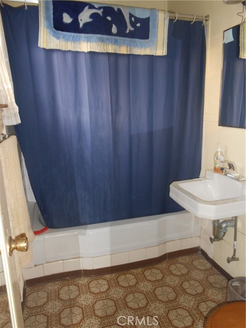  Income Home for Sale in Hawthorne, California