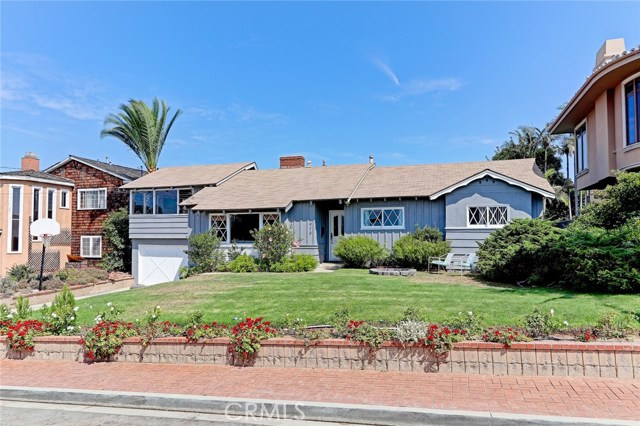 919 1st Street, Manhattan Beach, California 90266, 3 Bedrooms Bedrooms, ,2 BathroomsBathrooms,Residential,Sold,1st,SB17170070