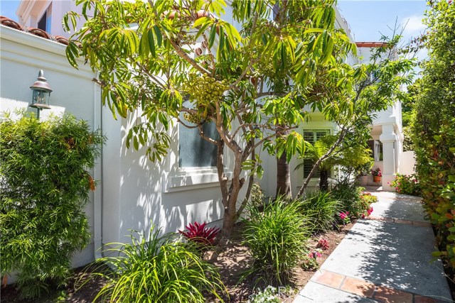 1420 Pine Avenue, Manhattan Beach, California 90266, 4 Bedrooms Bedrooms, ,2 BathroomsBathrooms,Residential,Sold,Pine,SB20094323