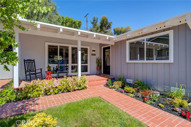 5853 Flambeau Road, Rancho Palos Verdes, California 90275, 3 Bedrooms Bedrooms, ,1 BathroomBathrooms,Residential,Sold,Flambeau,PV20068451