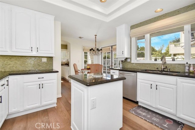 Kitchen with Center Island