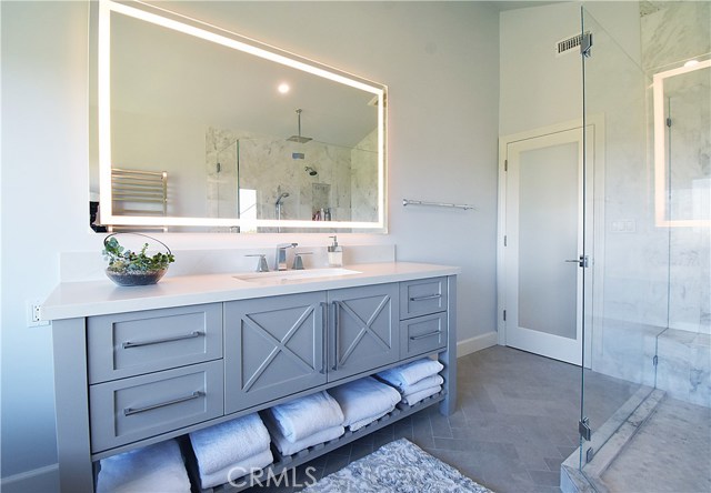 32 Harbor Sight Drive, Rolling Hills Estates, California 90274, 6 Bedrooms Bedrooms, ,2 BathroomsBathrooms,Residential,Sold,Harbor Sight,PV20212082