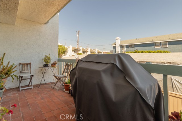 1916 Carnegie Lane, Redondo Beach, California 90278, 3 Bedrooms Bedrooms, ,2 BathroomsBathrooms,Residential,Sold,Carnegie,SB21008492
