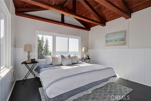 3905 Crest Drive, Manhattan Beach, California 90266, 3 Bedrooms Bedrooms, ,Residential,Sold,Crest,SB19240278