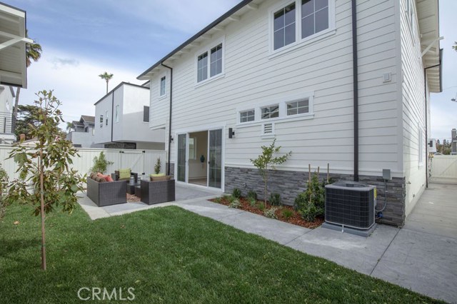 2309 Voorhees Avenue, Redondo Beach, California 90278, 4 Bedrooms Bedrooms, ,3 BathroomsBathrooms,Residential,Sold,Voorhees,SB19080678