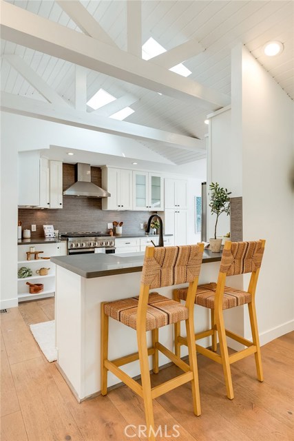 3528 Maple Avenue, Manhattan Beach, California 90266, 3 Bedrooms Bedrooms, ,2 BathroomsBathrooms,Residential,Sold,Maple,SB20187420