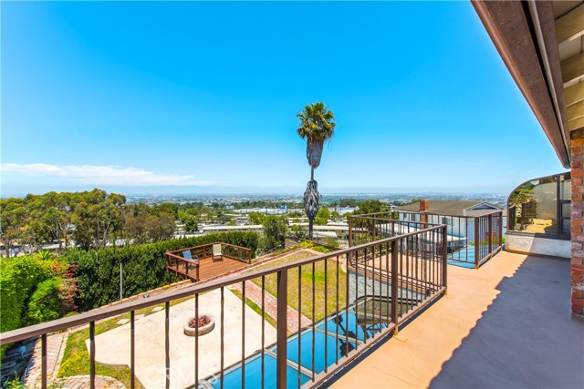 1958 Peninsula Verde Drive, Rancho Palos Verdes, California 90275, 3 Bedrooms Bedrooms, ,3 BathroomsBathrooms,Residential,Sold,Peninsula Verde,SB18162942