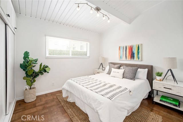 1421 17th Street, Manhattan Beach, California 90266, 3 Bedrooms Bedrooms, ,1 BathroomBathrooms,Residential,Sold,17th,SB20170029