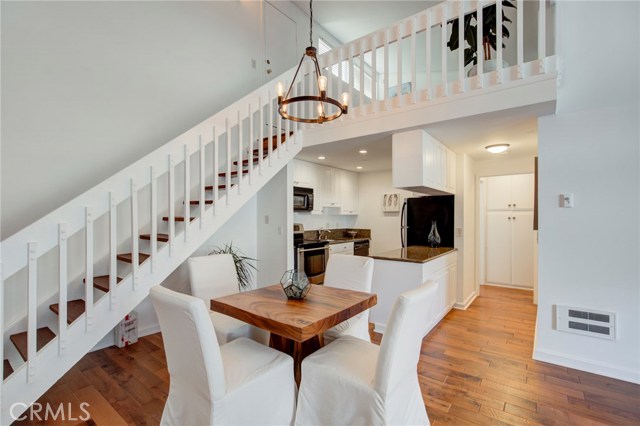 601 Prospect Avenue, Redondo Beach, California 90277, 2 Bedrooms Bedrooms, ,1 BathroomBathrooms,Residential,Sold,Prospect,SB18289971