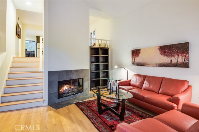 27 Coronado Court, Manhattan Beach, California 90266, 2 Bedrooms Bedrooms, ,3 BathroomsBathrooms,Residential,Sold,Coronado,PV18241500