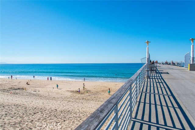 Top of Hermosa Beach Pier with incredible views