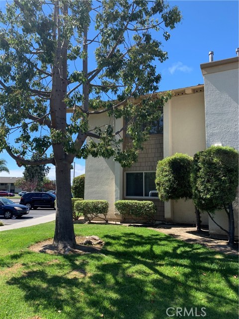 8888 Lauderdale Court