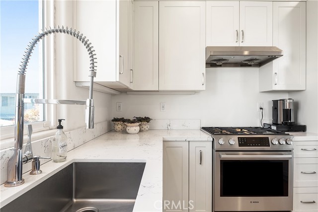 2606 Voorhees Avenue, Redondo Beach, California 90278, 3 Bedrooms Bedrooms, ,4 BathroomsBathrooms,Residential,Sold,Voorhees,SB21053796
