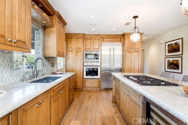 505 17th Street, Manhattan Beach, California 90266, 2 Bedrooms Bedrooms, ,2 BathroomsBathrooms,Residential,Sold,17th,SB19222936