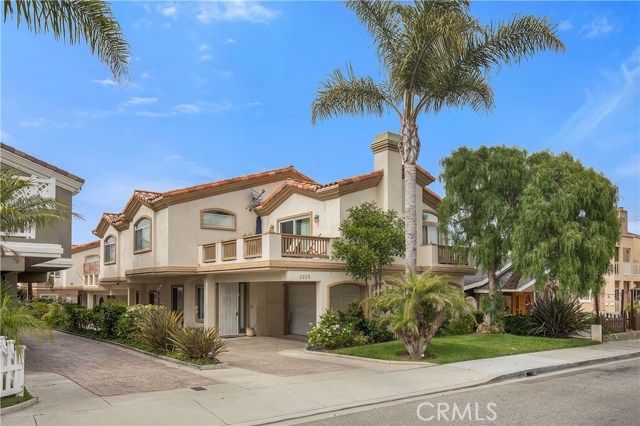 2225 Mathews Avenue, Redondo Beach, California 90278, 3 Bedrooms Bedrooms, ,3 BathroomsBathrooms,Residential,Sold,Mathews,SB19082504