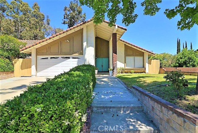 1568 Kiowa Crest Dr