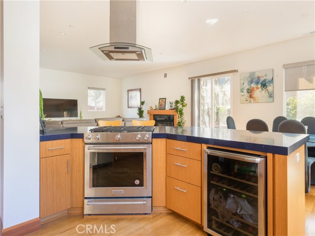 2108 Gates Avenue, Redondo Beach, California 90278, 4 Bedrooms Bedrooms, ,4 BathroomsBathrooms,Residential,Sold,Gates,SB20231175