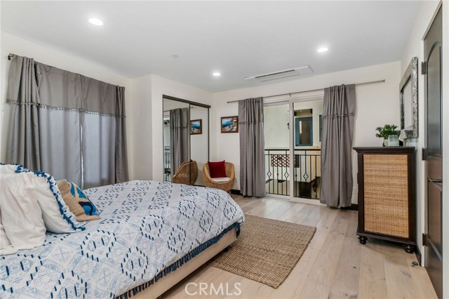 636 Vincent Park #A, Redondo Beach, California 90277, 3 Bedrooms Bedrooms, ,2 BathroomsBathrooms,Residential,Sold,Vincent Park #A,SB20200007