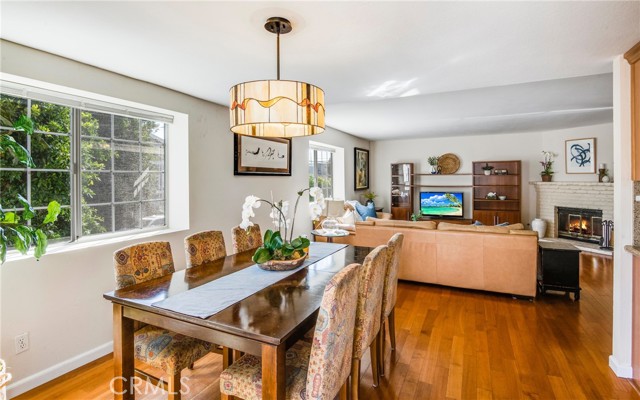1427 12th Street, Manhattan Beach, California 90266, 2 Bedrooms Bedrooms, ,3 BathroomsBathrooms,Residential,Sold,12th,SB21102526