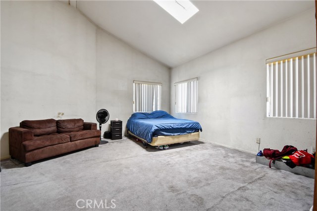 3 Bed Home for Sale in Hawthorne, California