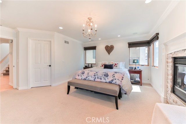 329 21st Place, Manhattan Beach, California 90266, 3 Bedrooms Bedrooms, ,3 BathroomsBathrooms,Residential,Sold,21st,SB17085113