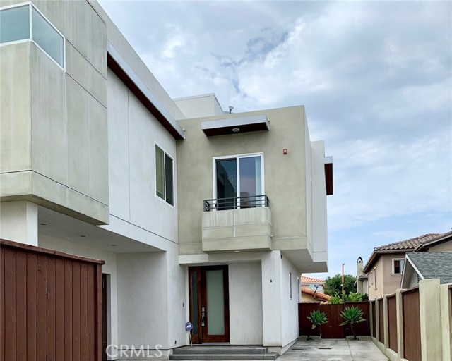 1933 Gates Avenue, Redondo Beach, California 90278, 4 Bedrooms Bedrooms, ,3 BathroomsBathrooms,Residential,Sold,Gates,SB21164757